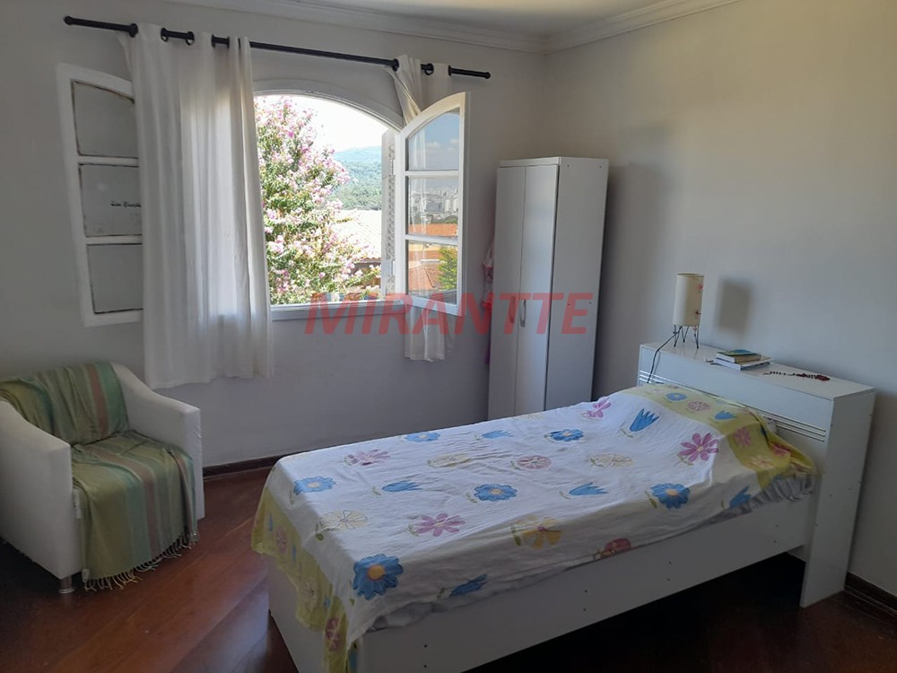 Sobrado de 183m² com 3 quartos em Vila Santos
