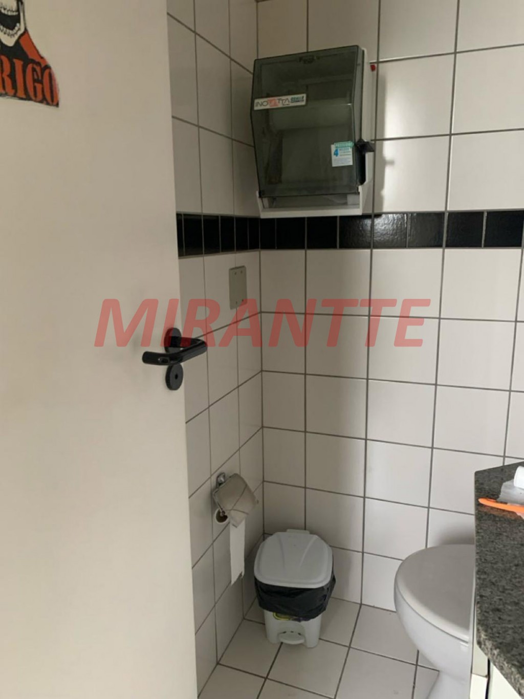Conjunto comercial em Santana