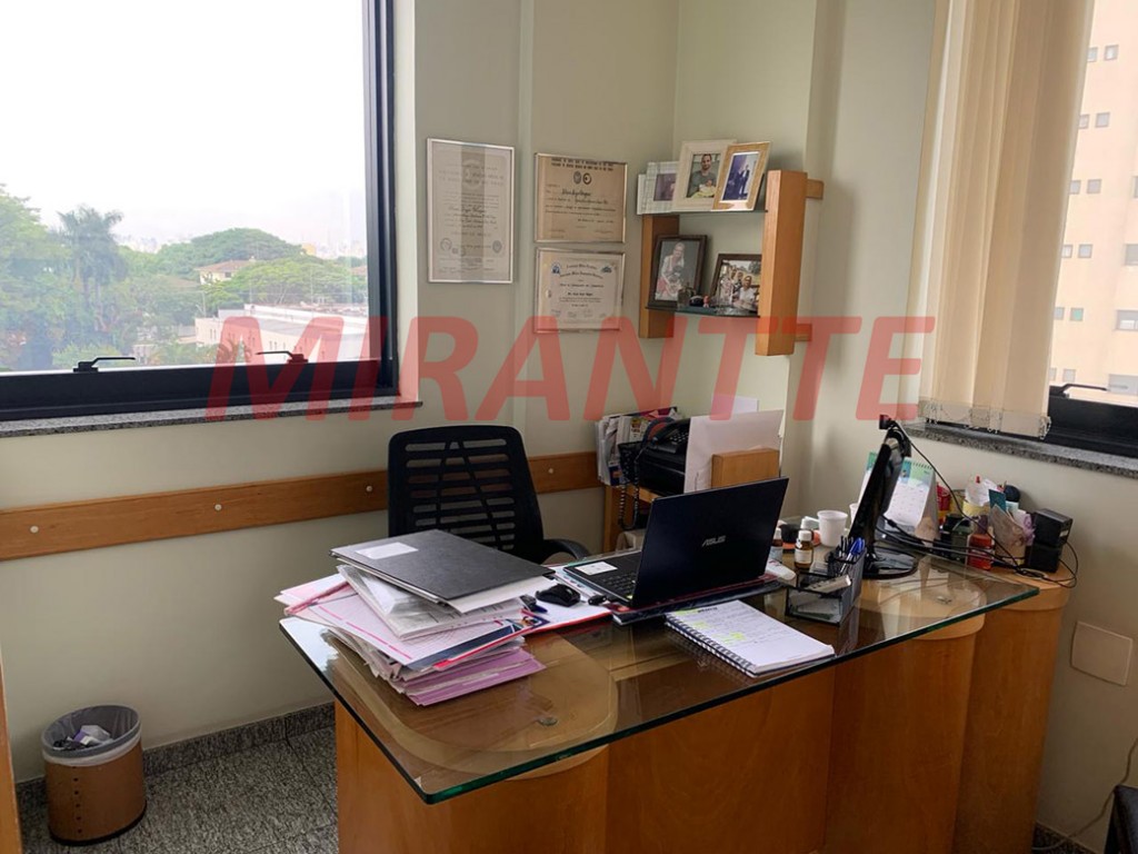 Conjunto comercial em Santana