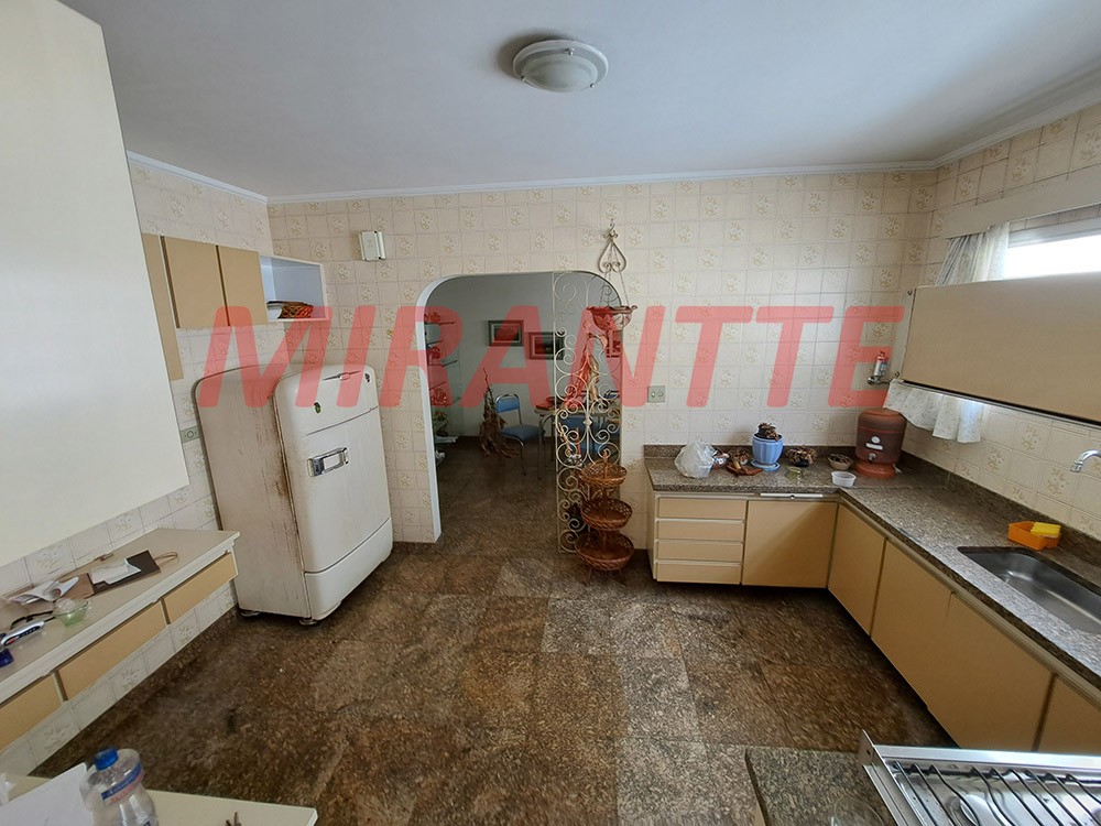 Casa terrea de 349m² com 4 quartos em Tremembe