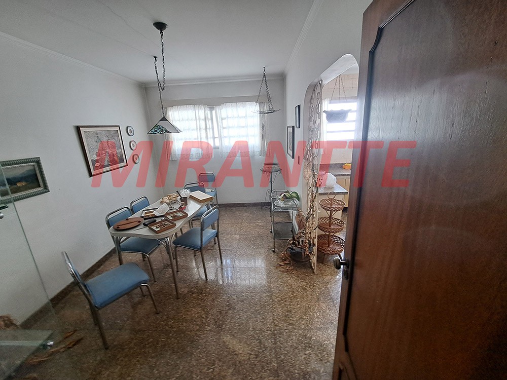 Casa terrea de 349m² com 4 quartos em Tremembe
