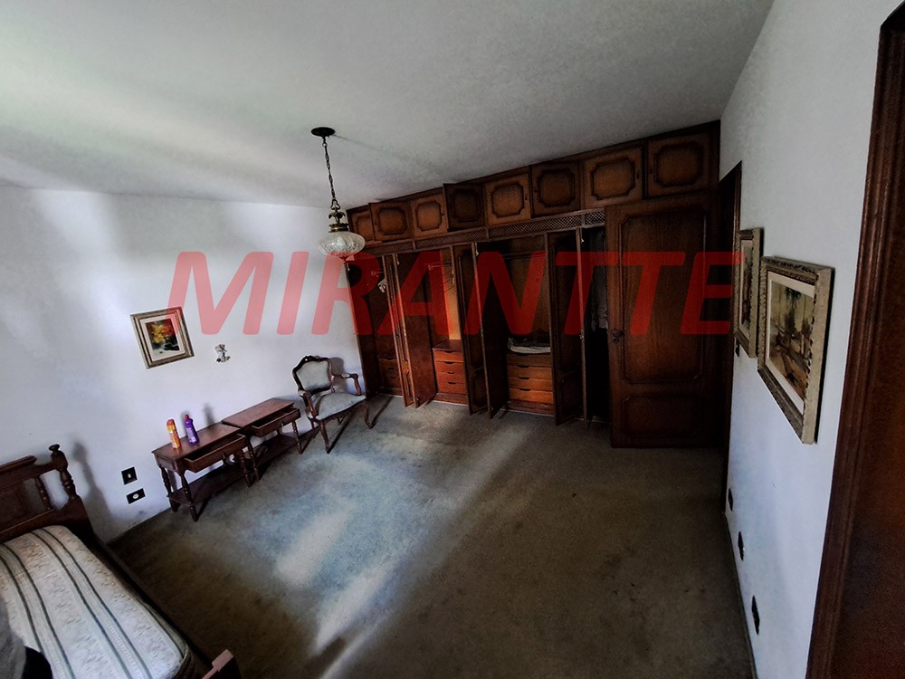 Casa terrea de 349m² com 4 quartos em Tremembe