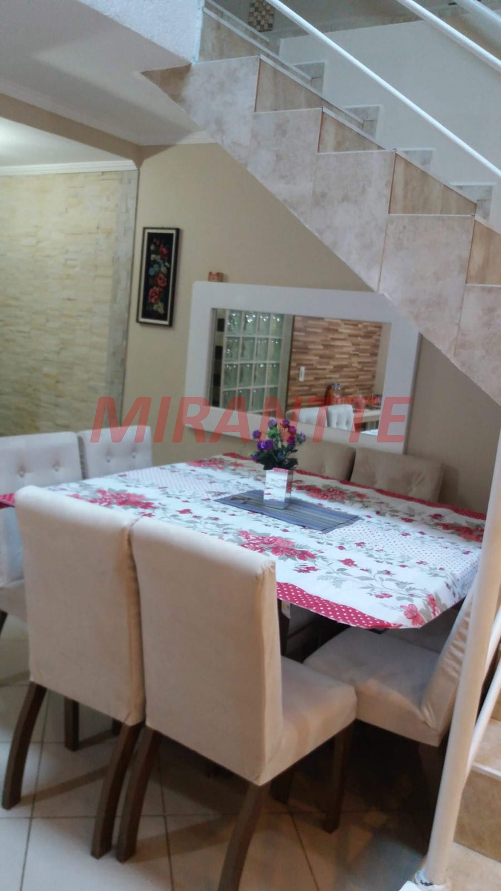 Sobrado de 136m² com 3 quartos em Jardim Vila Rica