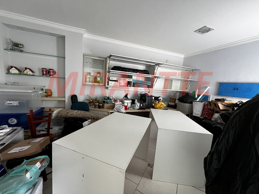 Sobrado de 184m² com 3 quartos em Santa Teresinha