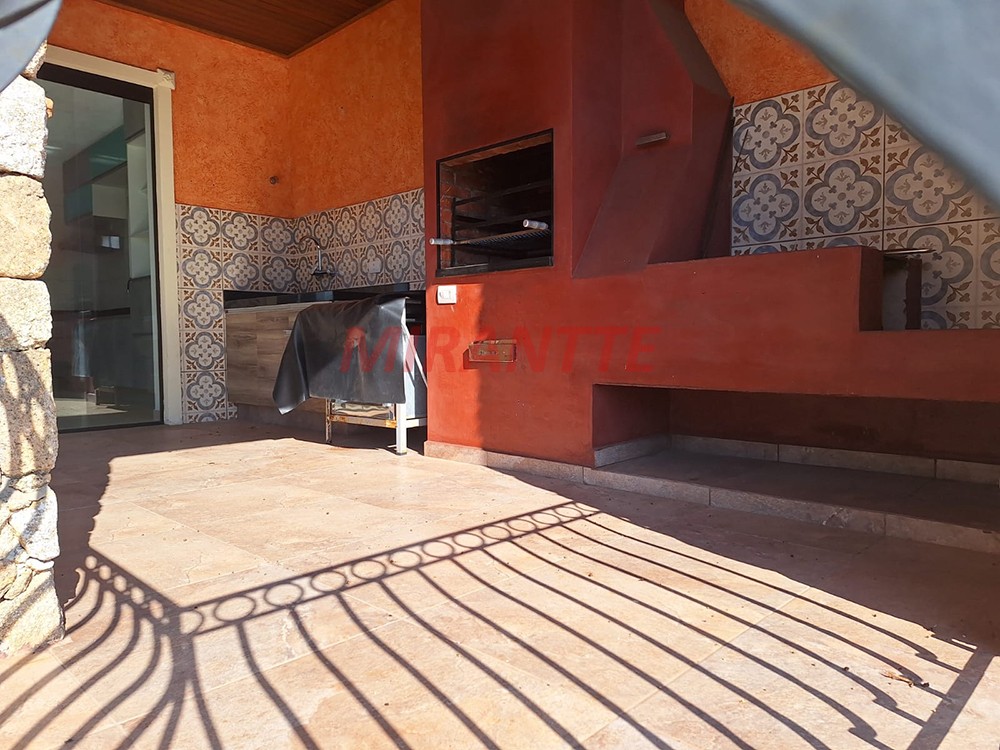 Sobrado de 248m² com 3 quartos em Serra da Cantareira