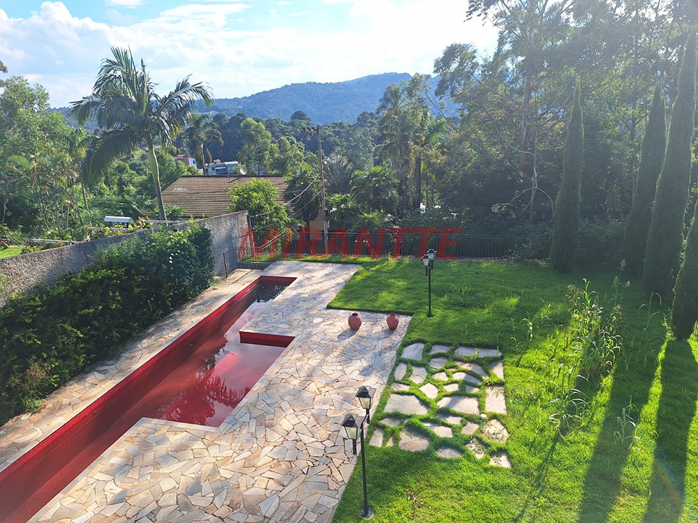 Sobrado de 248m² com 3 quartos em Serra da Cantareira