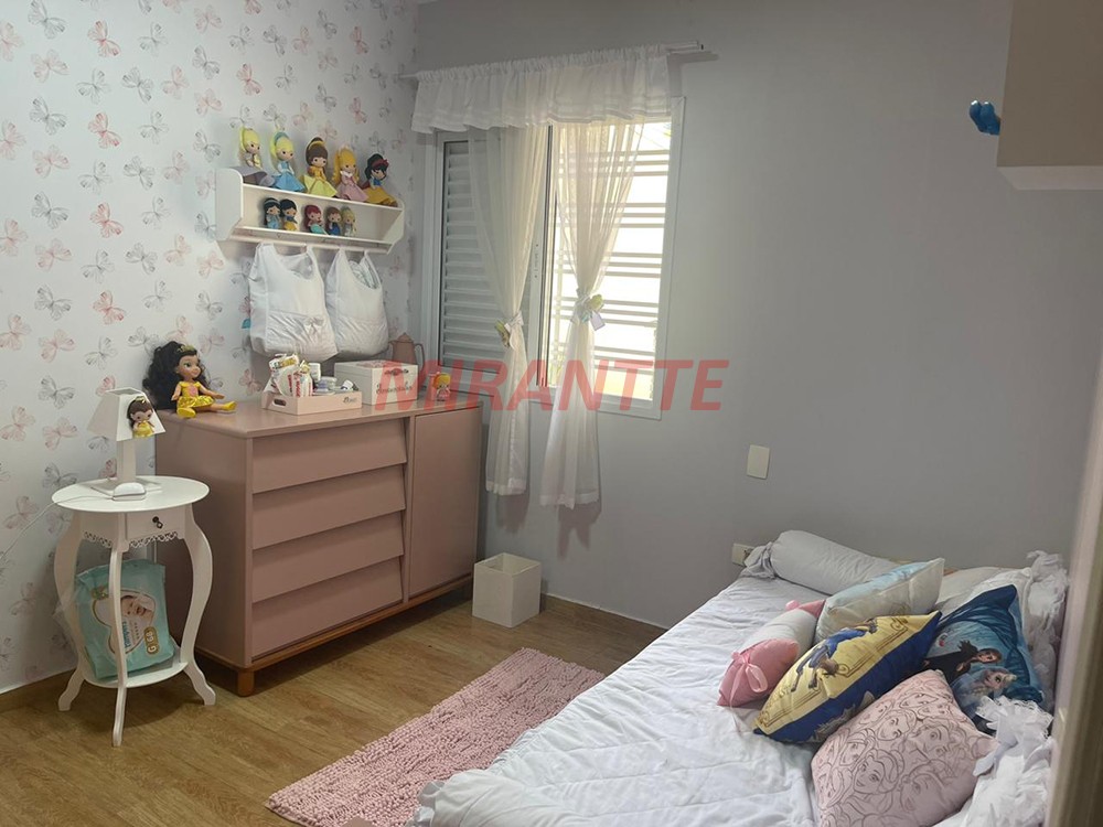 Cond. fechado de 136m² com 3 quartos em Tremembe