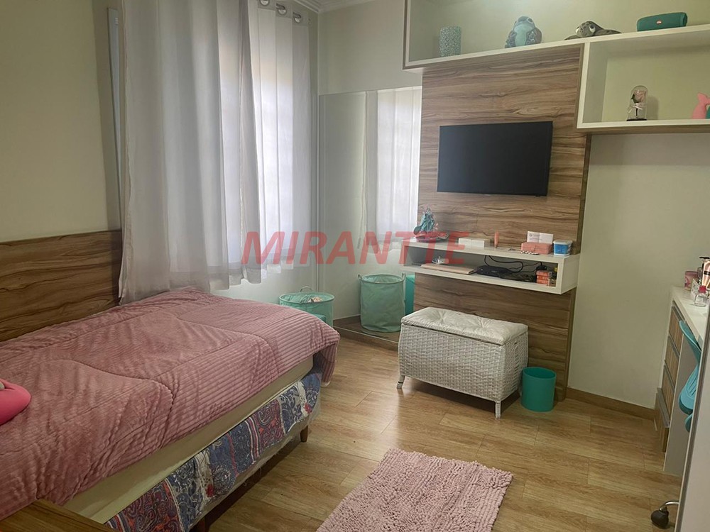 Cond. fechado de 136m² com 3 quartos em Tremembe