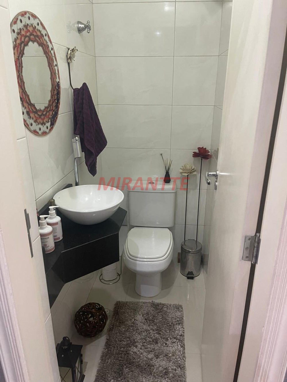 Cond. fechado de 136m² com 3 quartos em Tremembe