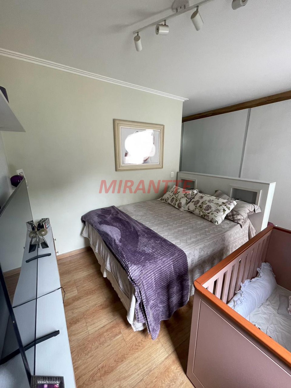 Cond. fechado de 136m² com 3 quartos em Tremembe