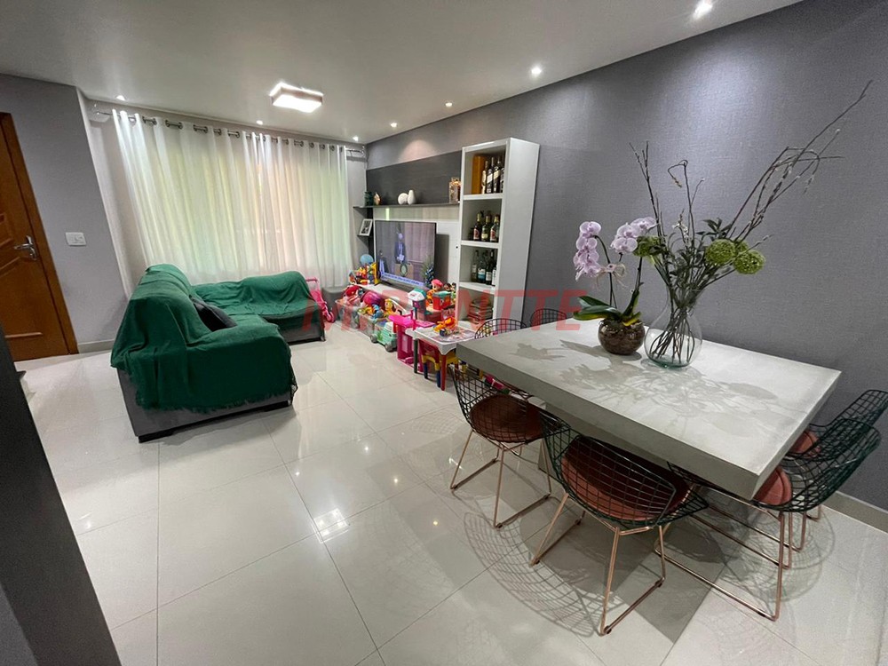 Cond. fechado de 136m² com 3 quartos em Tremembe