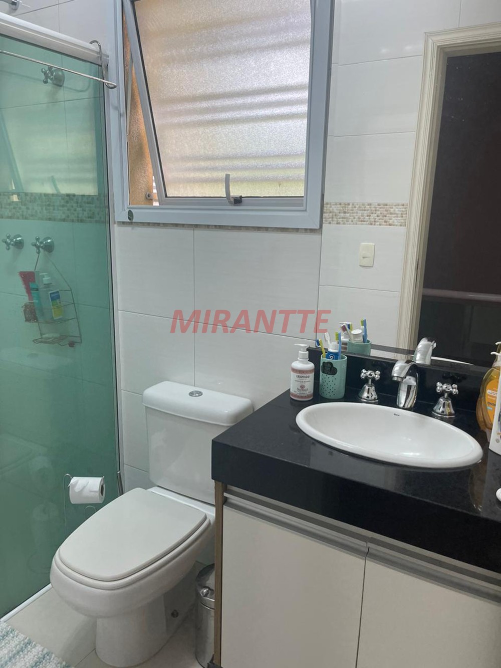 Cond. fechado de 136m² com 3 quartos em Tremembe