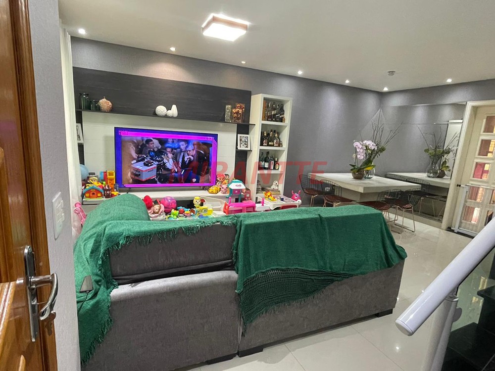 Cond. fechado de 136m² com 3 quartos em Tremembe