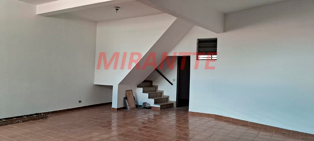 Sobrado de 200m² com 3 quartos em Vila Irmaos Arnoni