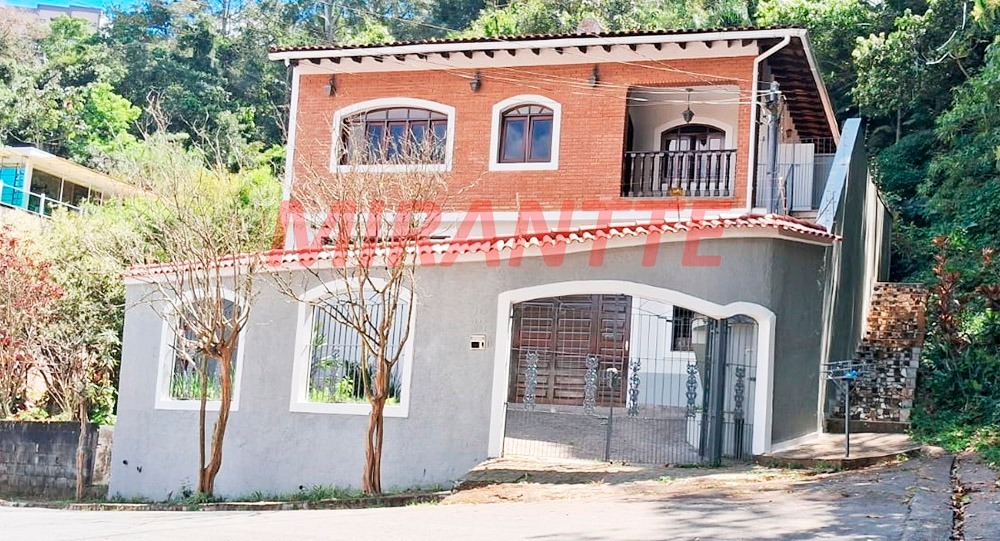 Sobrado de 200m² com 3 quartos em Vila Irmaos Arnoni