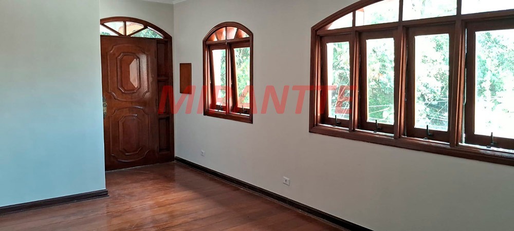 Sobrado de 200m² com 3 quartos em Vila Irmaos Arnoni