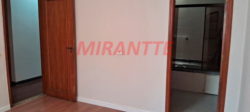 Sobrado de 200m² com 3 quartos em Vila Irmaos Arnoni