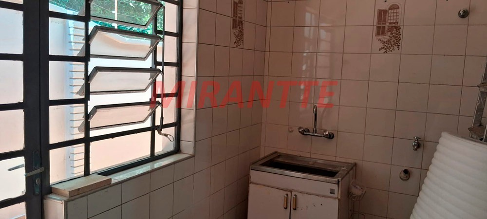 Sobrado de 200m² com 3 quartos em Vila Irmaos Arnoni