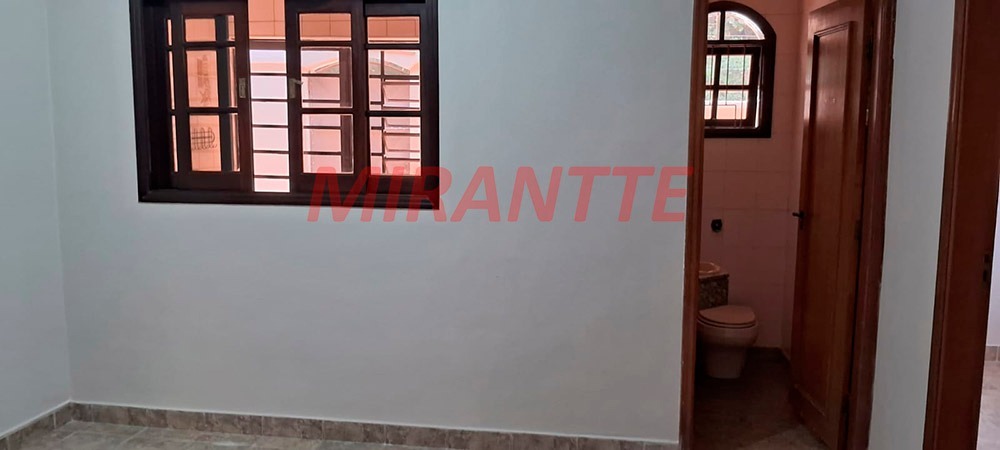 Sobrado de 200m² com 3 quartos em Vila Irmaos Arnoni