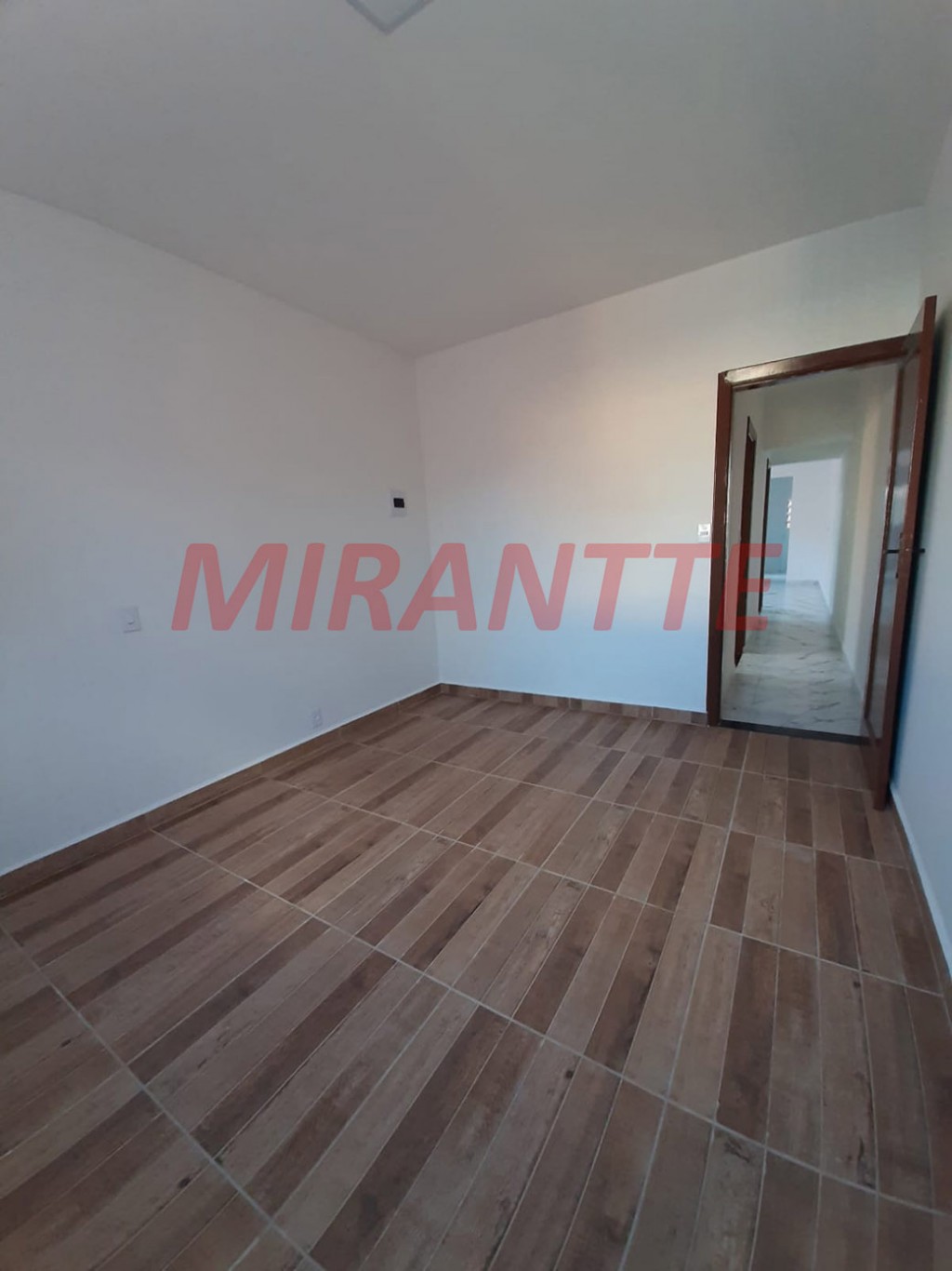 Casa terrea de 98m² com 3 quartos em Mosteiro – Centro