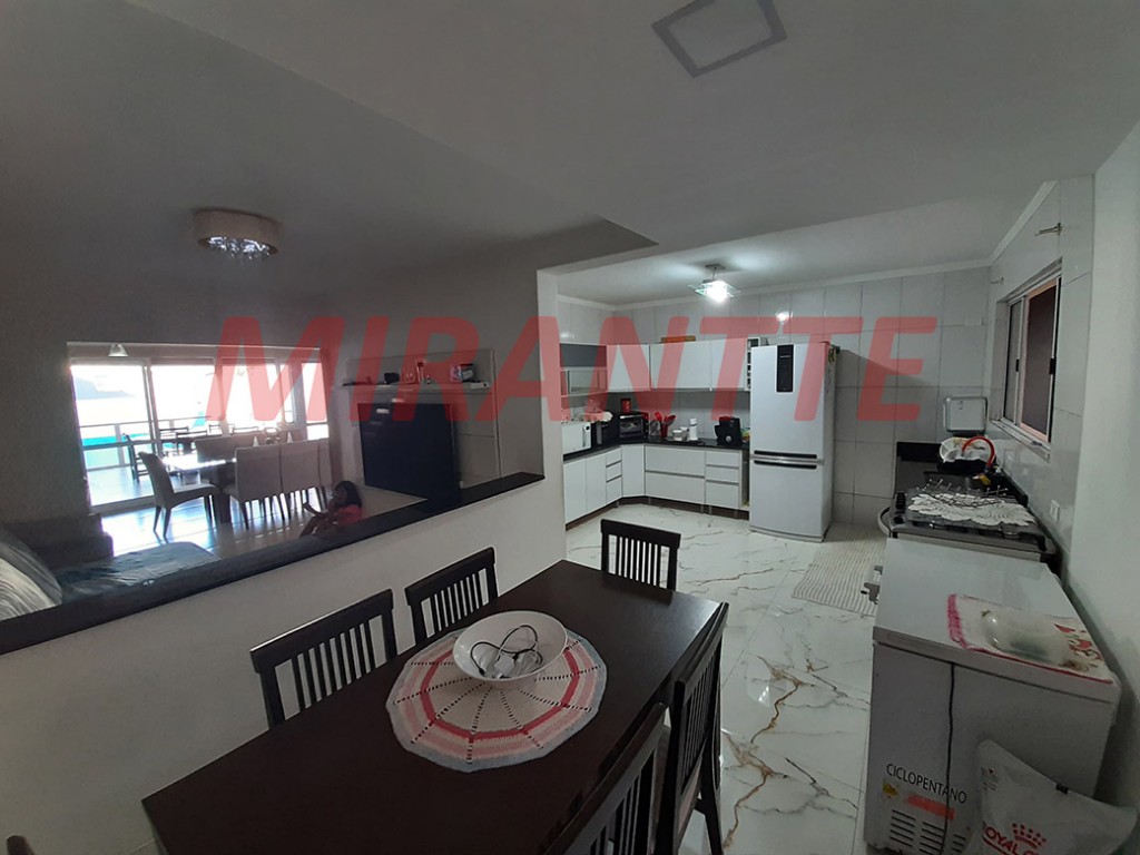 Sobrado de 340m² com 5 quartos em Suarão