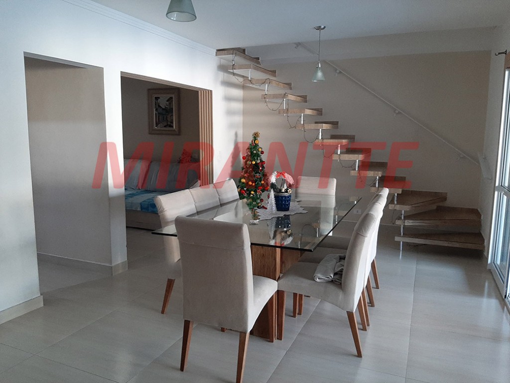 Sobrado de 340m² com 5 quartos em Suarão