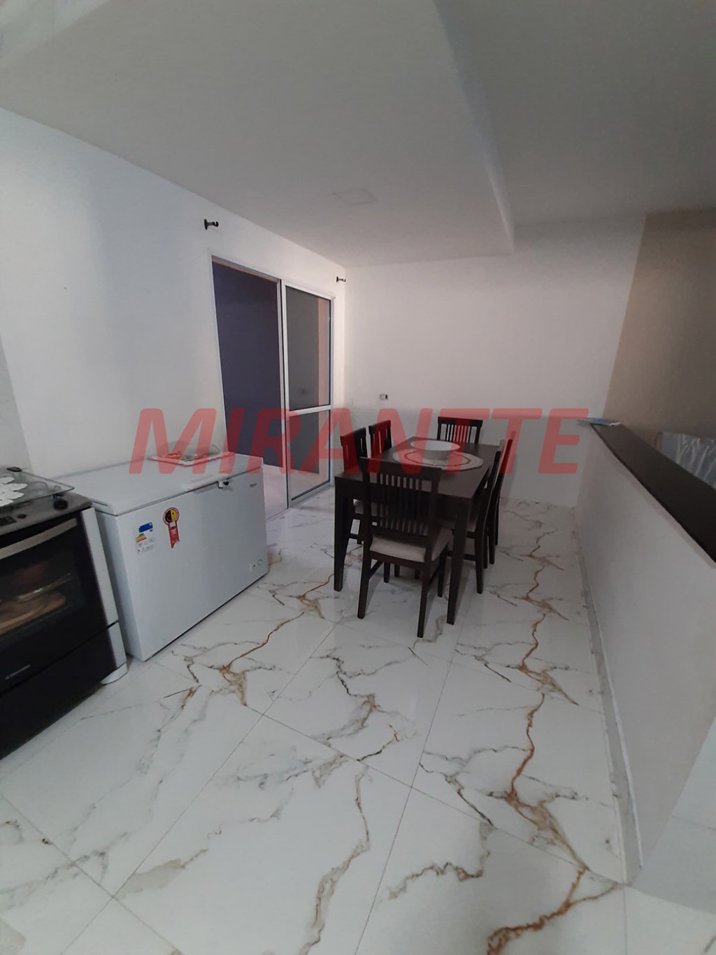 Sobrado de 340m² com 5 quartos em Suarão