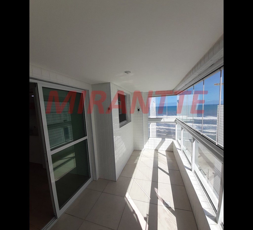 Apartamento de 74m² com 2 quartos em Vila Atlântica