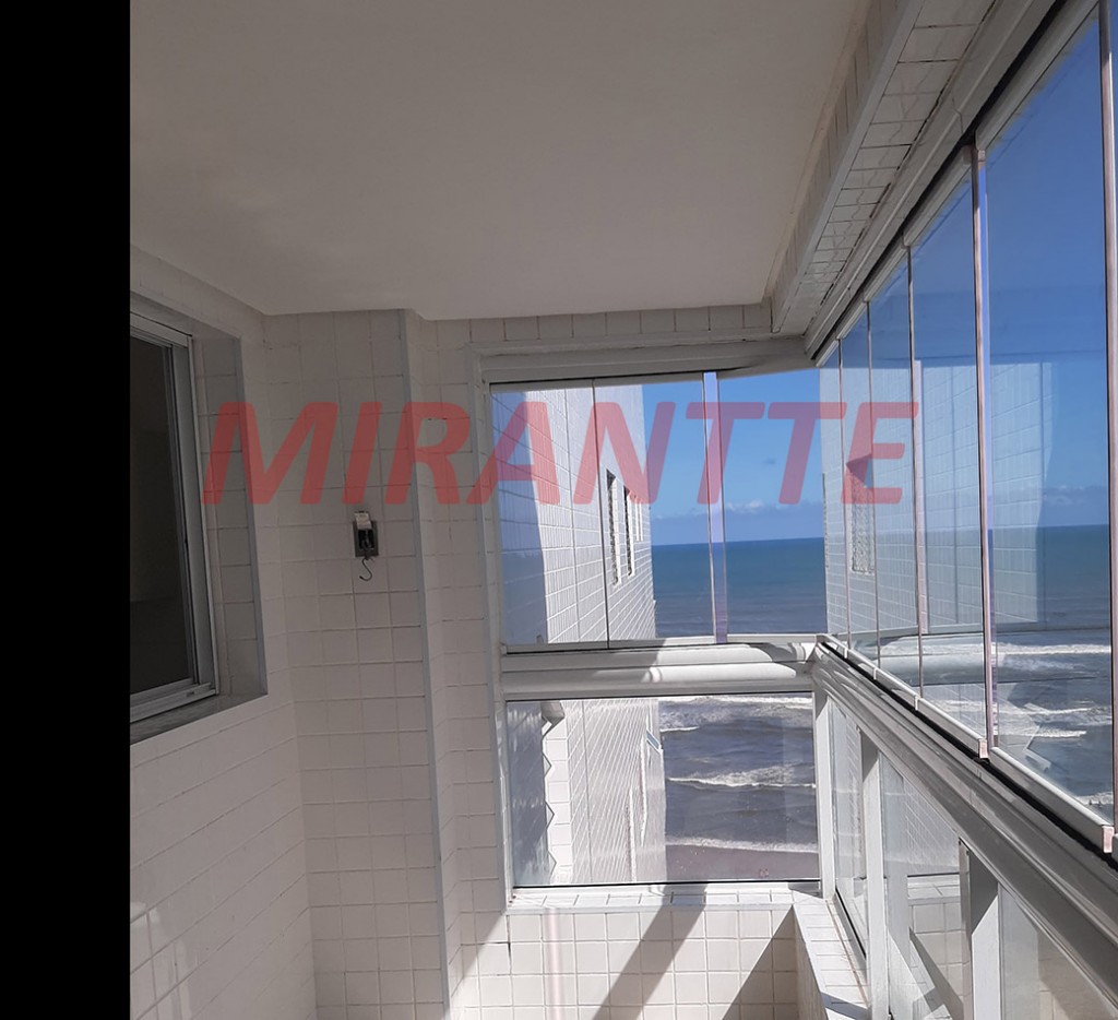 Apartamento de 74m² com 2 quartos em Vila Atlântica