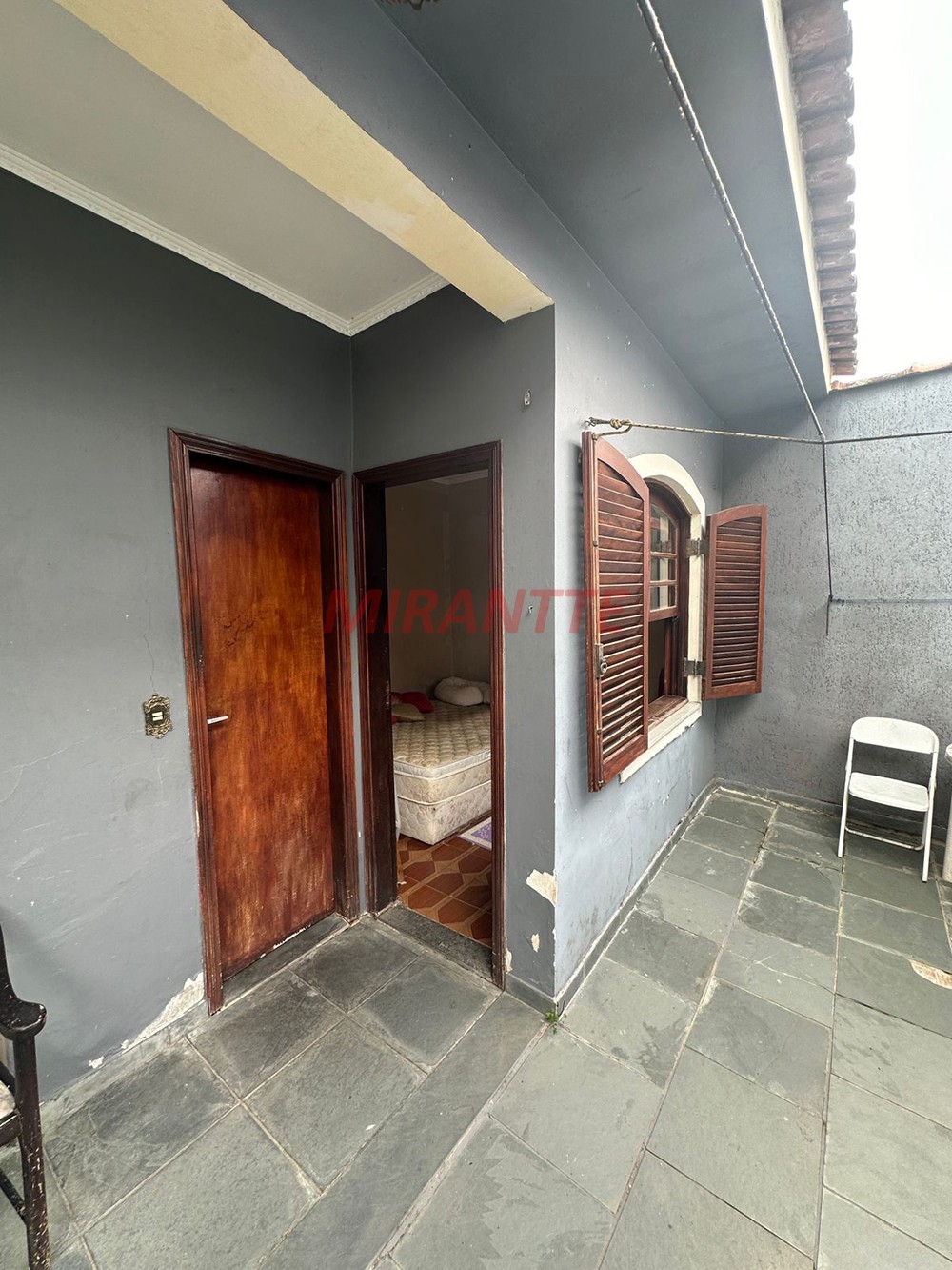 Sobrado de 238m² com 3 quartos em Horto Florestal