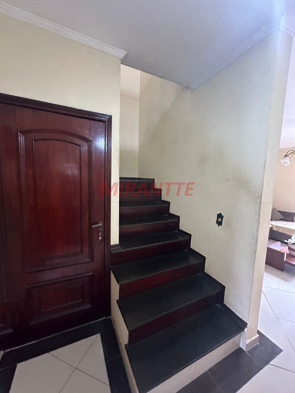 Sobrado de 238m² com 3 quartos em Horto Florestal