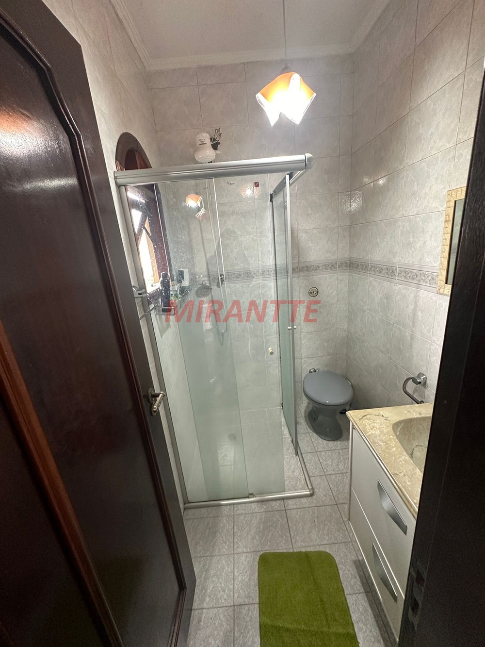 Sobrado de 238m² com 3 quartos em Horto Florestal