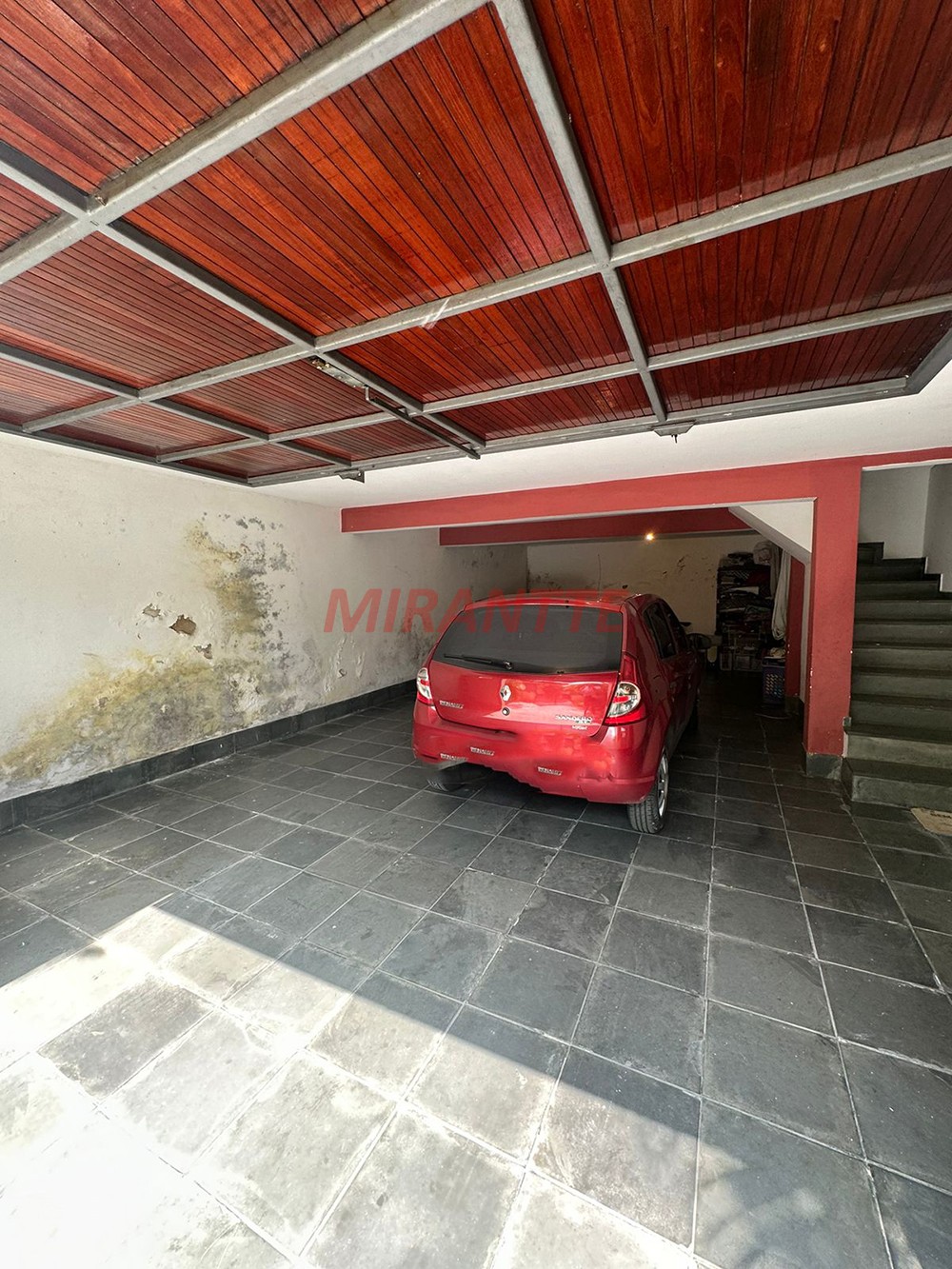 Sobrado de 238m² com 3 quartos em Horto Florestal