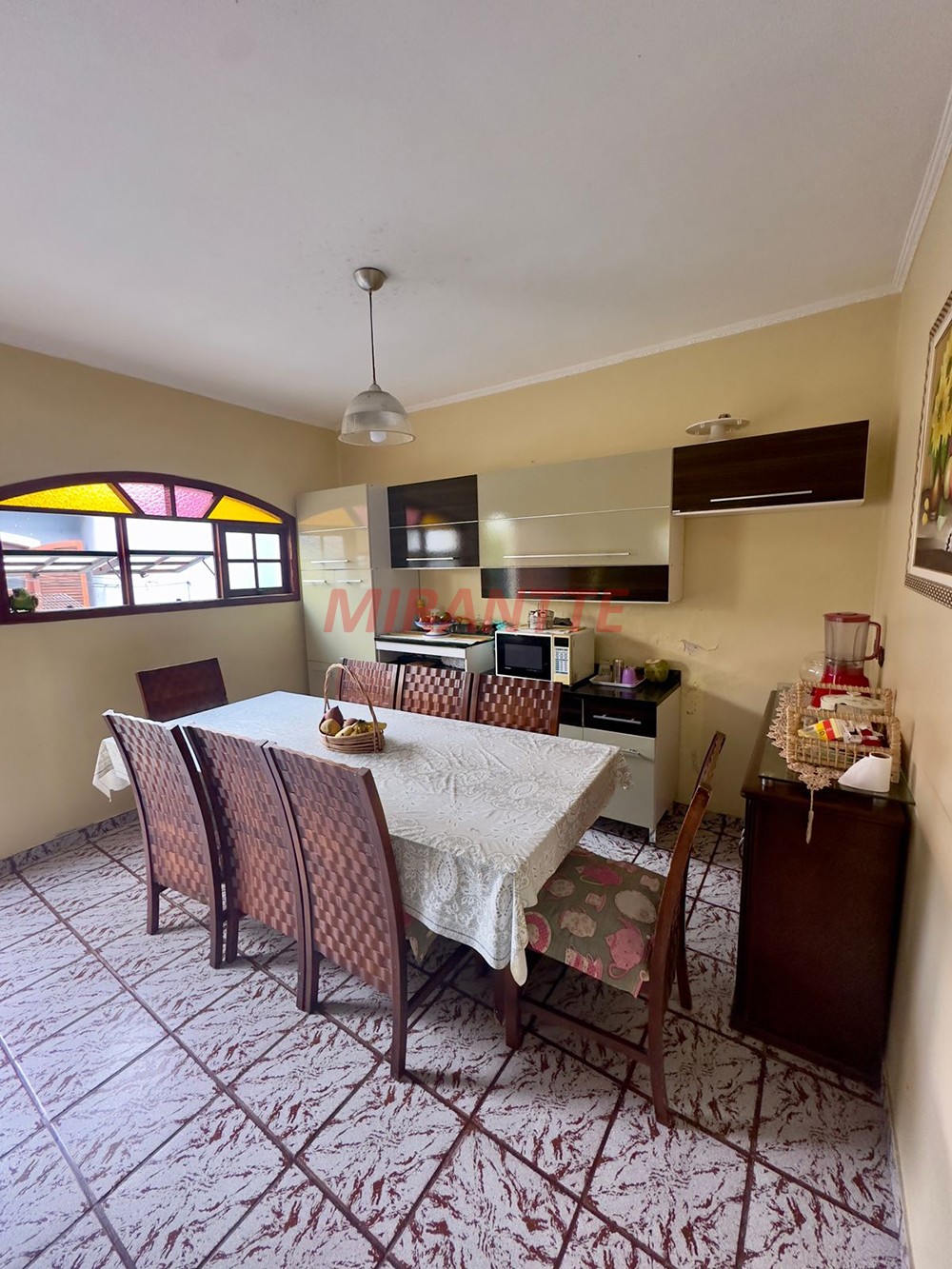 Sobrado de 238m² com 3 quartos em Horto Florestal