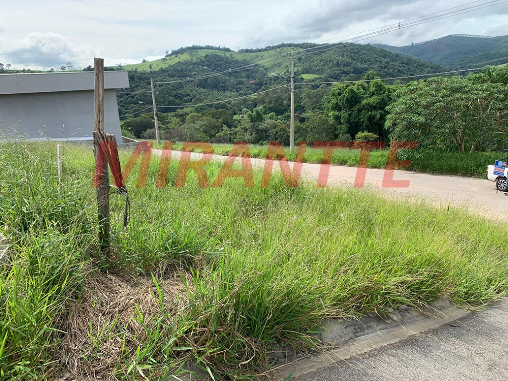 Terreno de 232m² em Mascate