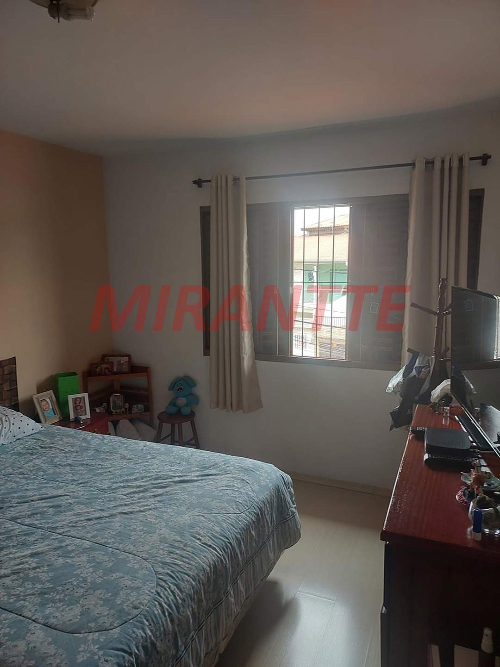 Sobrado de 154m² com 3 quartos em Jardim Monjolo