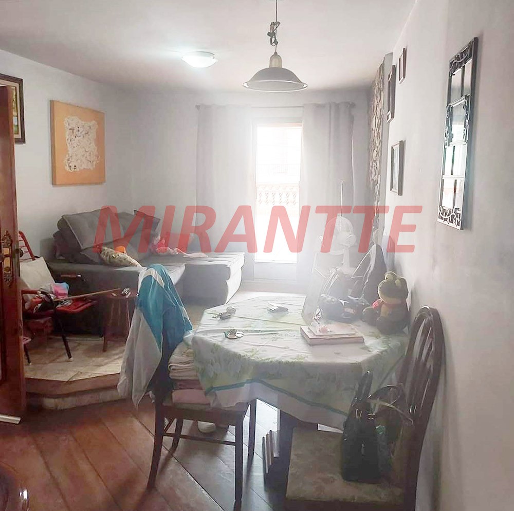 Sobrado de 154m² com 3 quartos em Jardim Monjolo