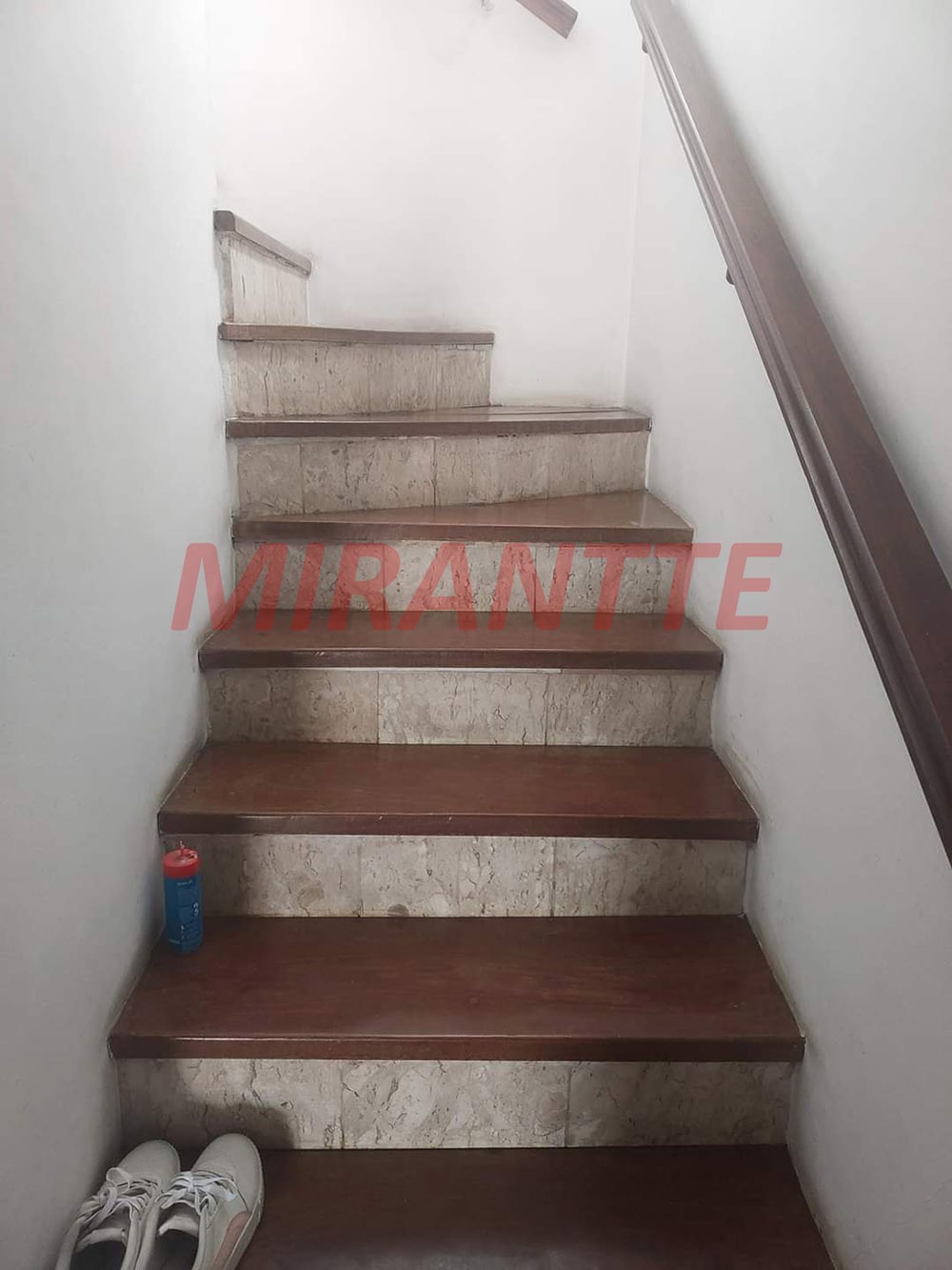 Sobrado de 154m² com 3 quartos em Jardim Monjolo