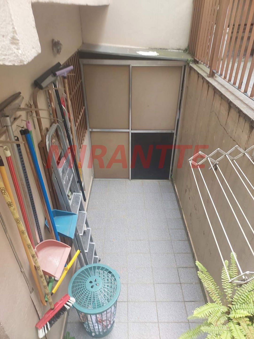 Sobrado de 154m² com 3 quartos em Jardim Monjolo