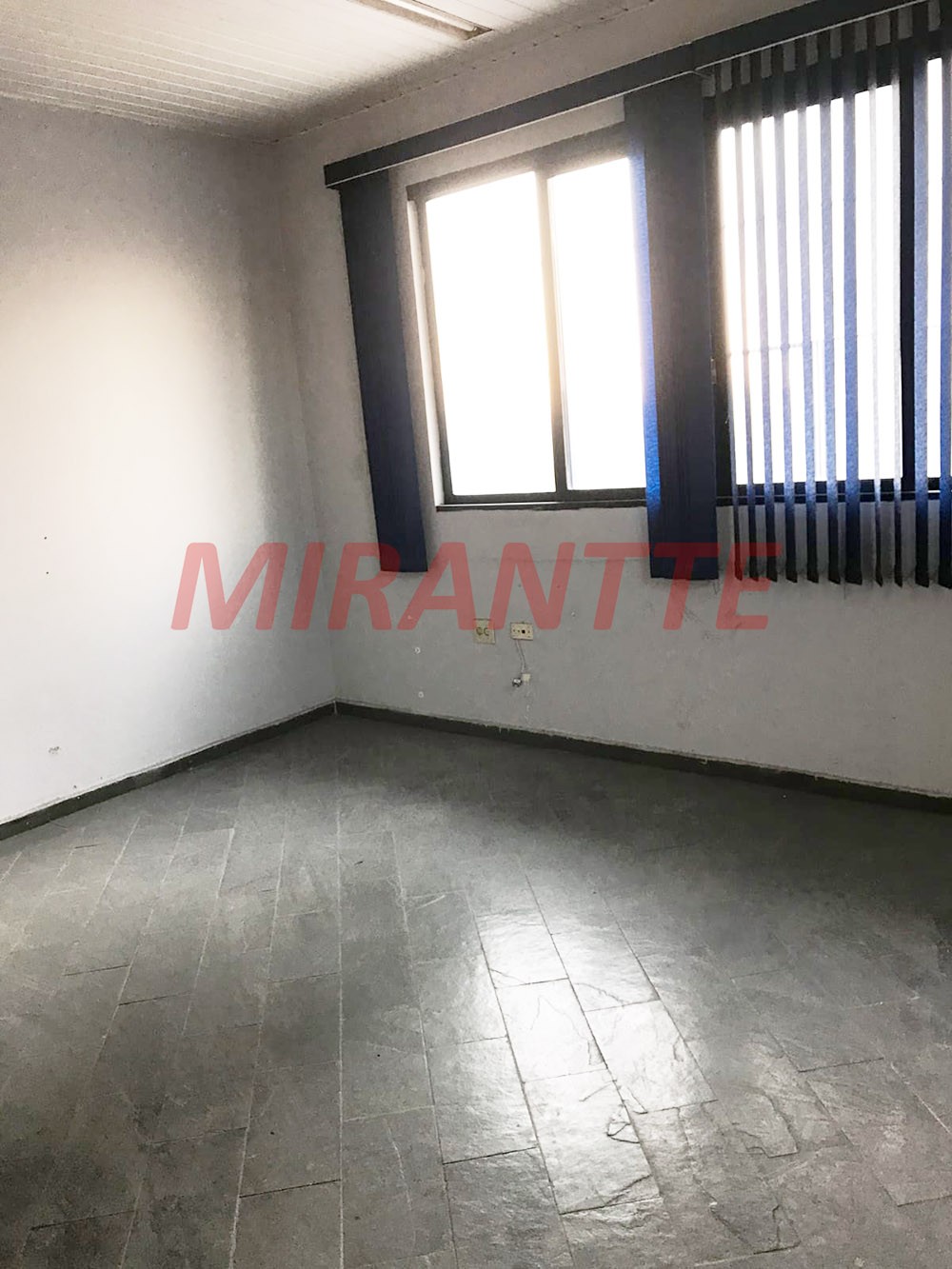 Comercial de 302m² em Carandiru