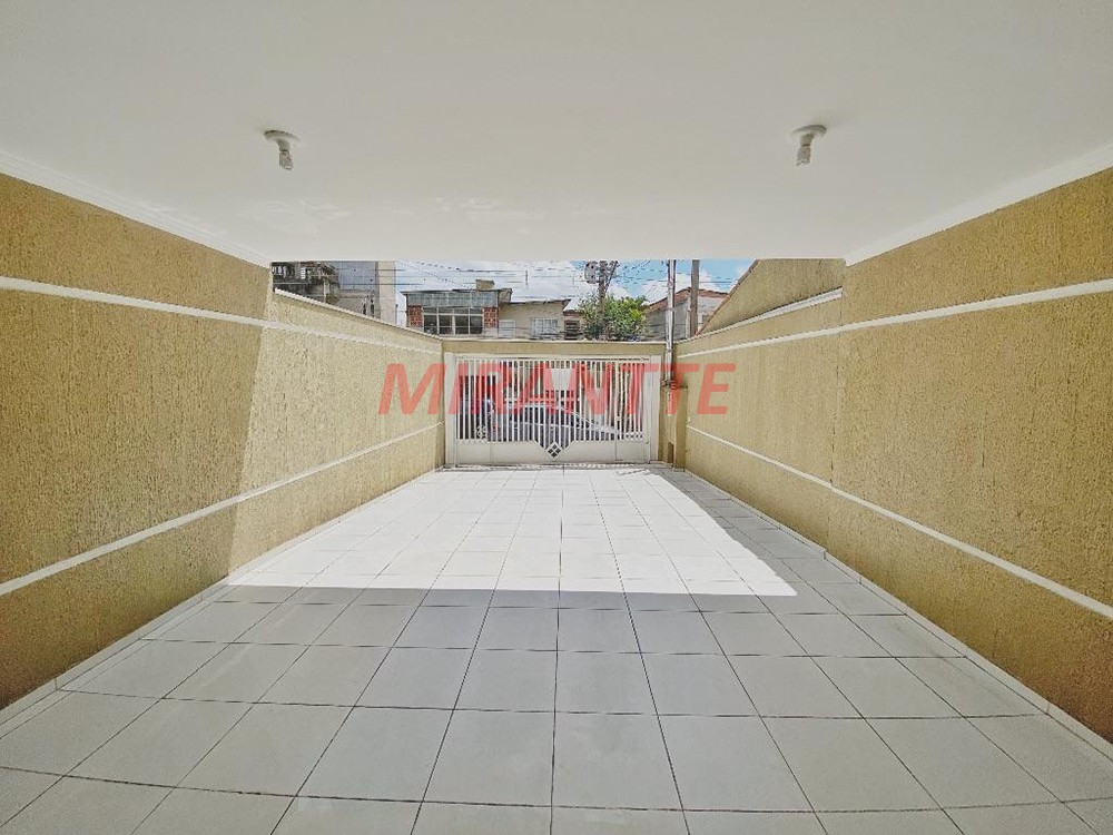 Sobrado de 200m² com 4 quartos em Imirim