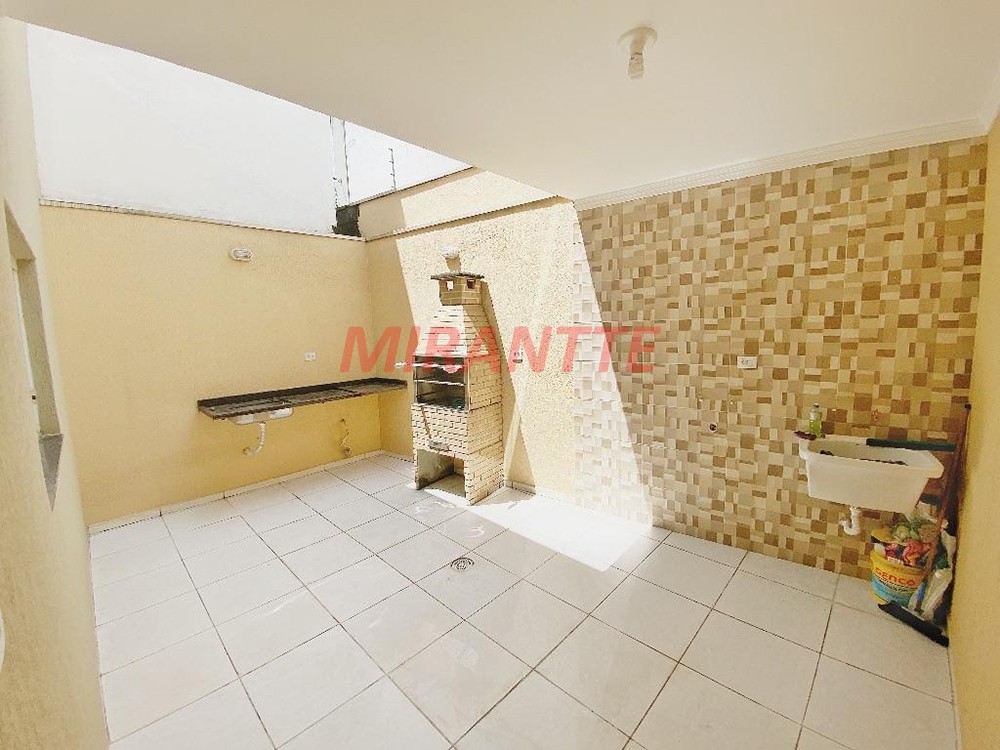 Sobrado de 200m² com 4 quartos em Imirim