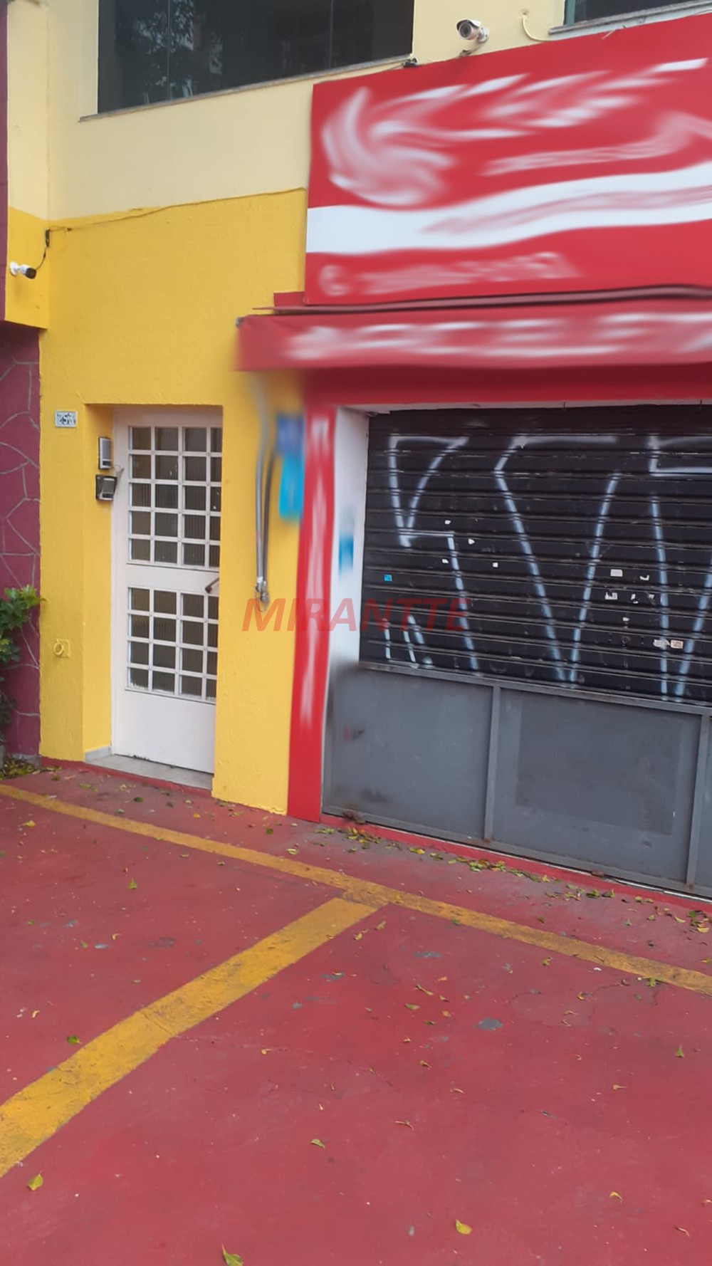 Comercial de 349m² em Santana