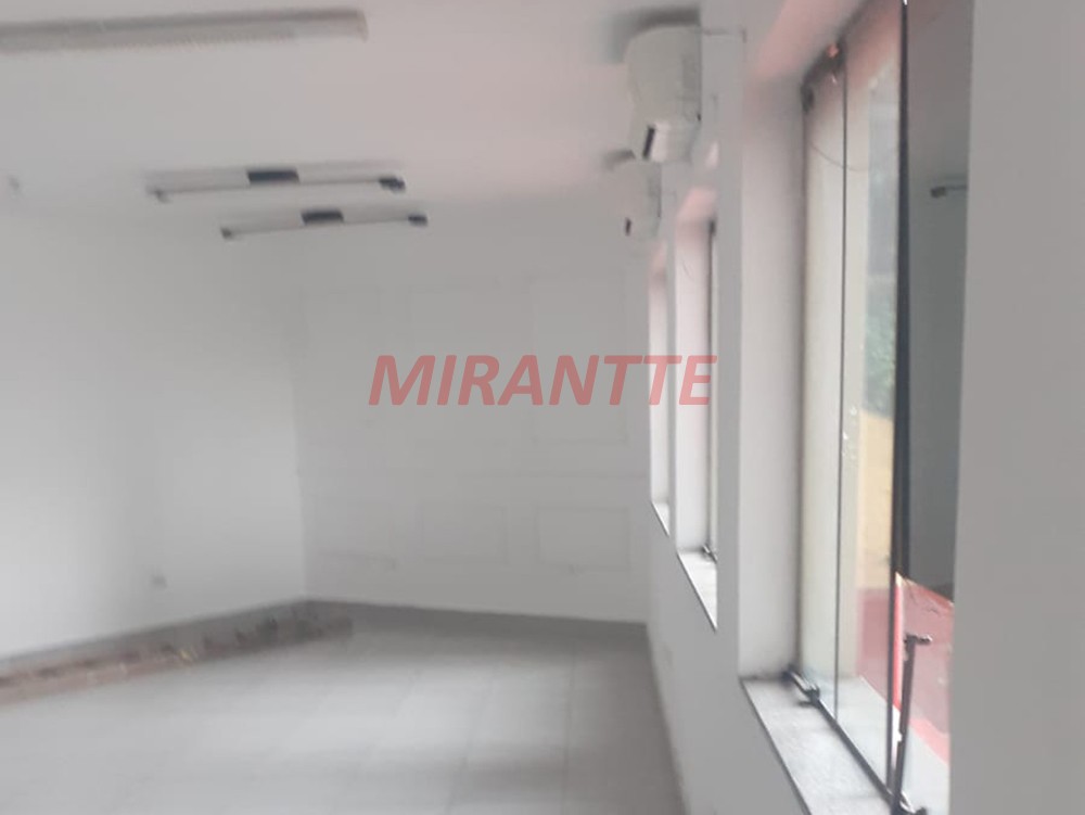 Comercial de 349m² em Santana