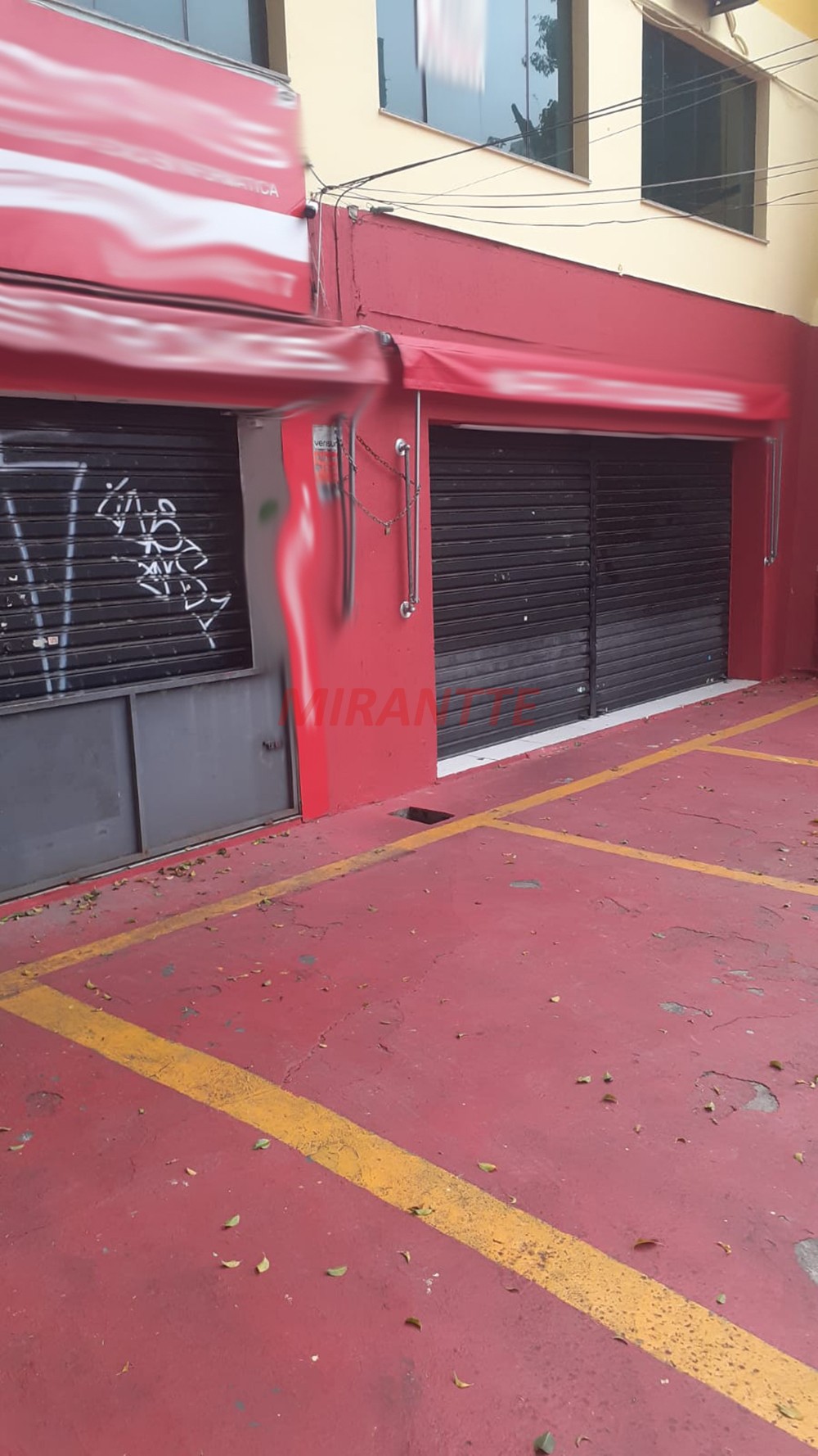 Comercial de 349m² em Santana