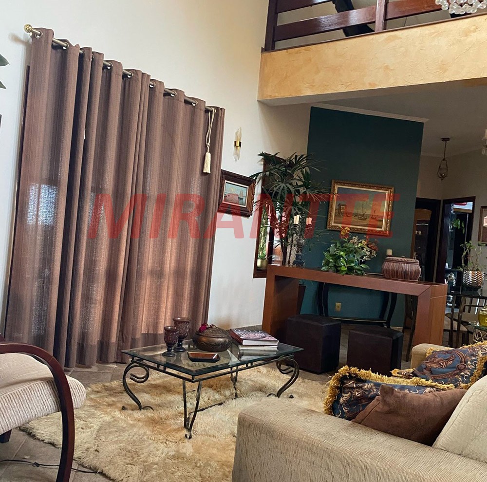 Sobrado de 500m² com 4 quartos em Jardim Monte Belo