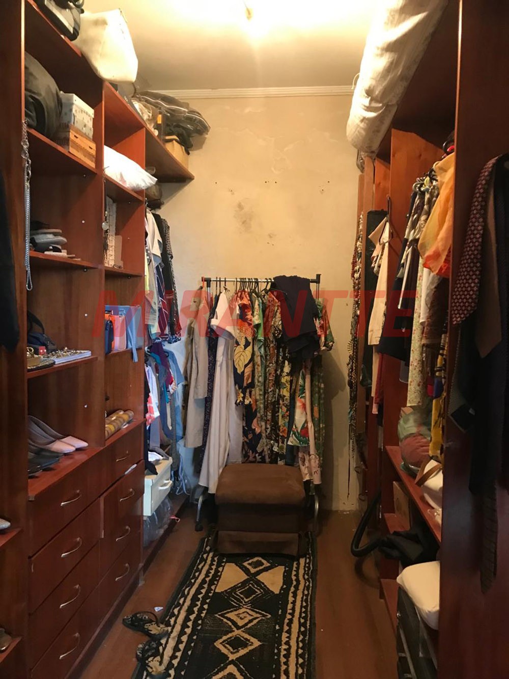 Sobrado de 500m² com 4 quartos em Jardim Monte Belo