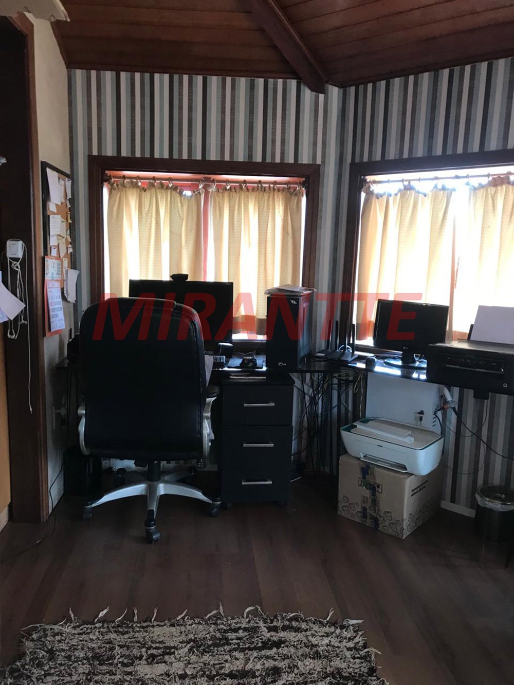 Sobrado de 500m² com 4 quartos em Jardim Monte Belo