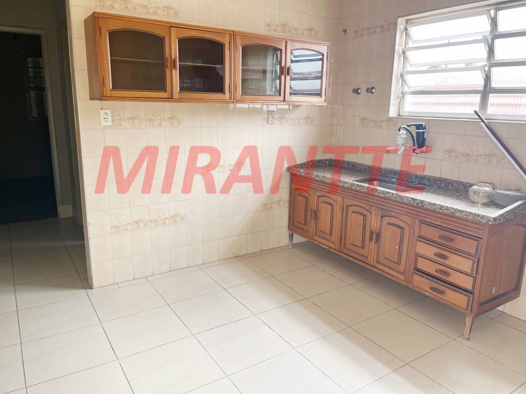 Casa terrea de 241m² com 2 quartos em Vila Isolina Mazzei