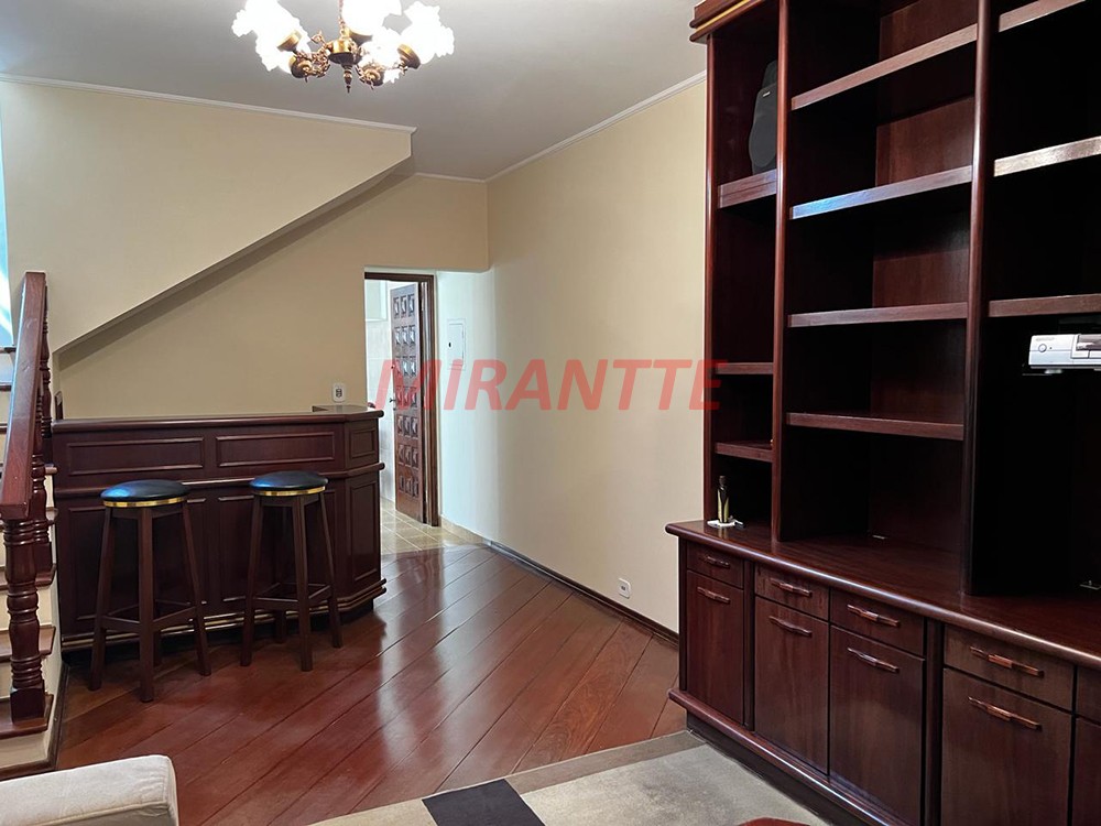 Sobrado de 169m² com 3 quartos em Vila Nova Mazzei